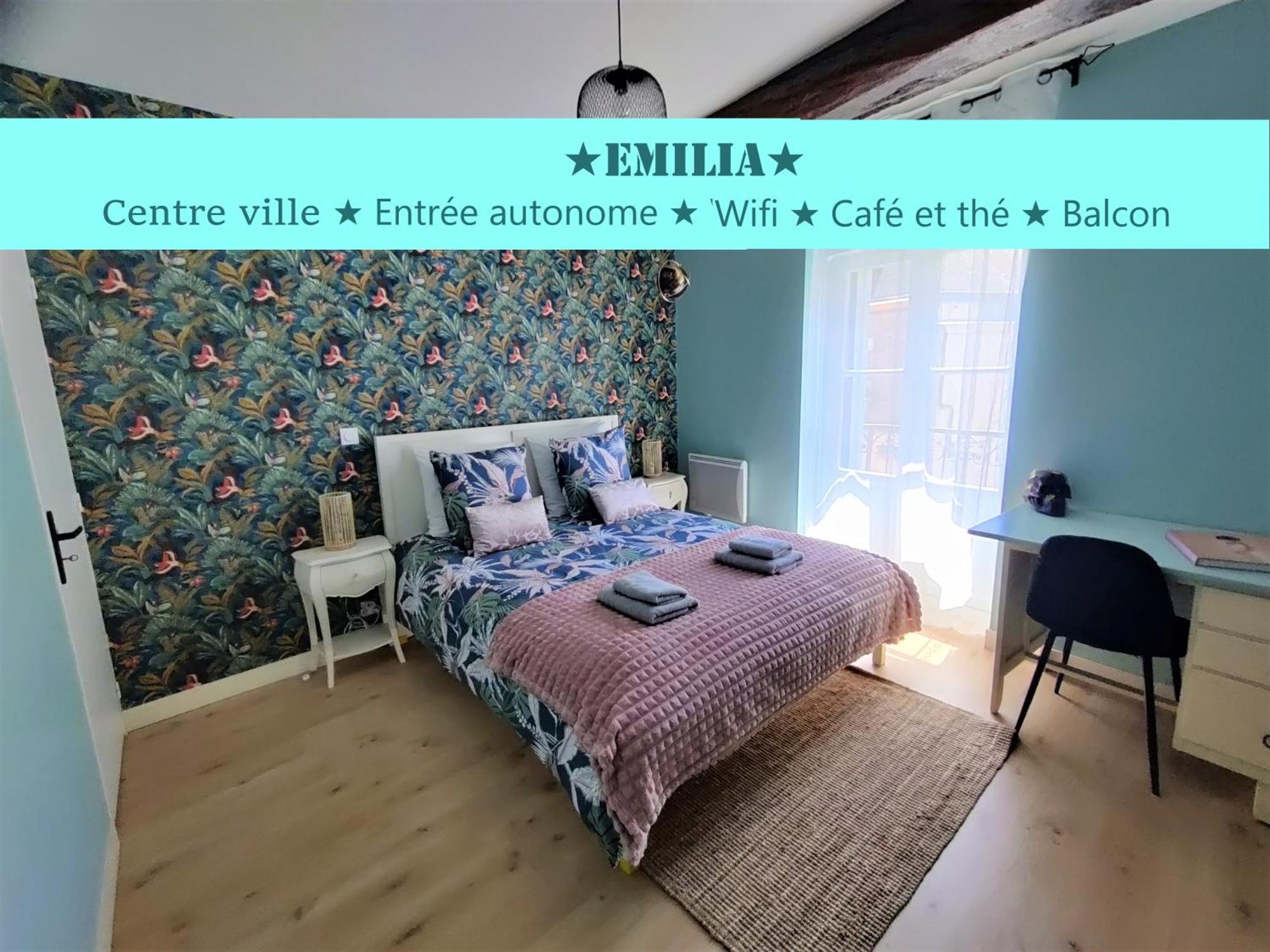 Appartement Emilia Centre Ville Vitre  Exterior photo